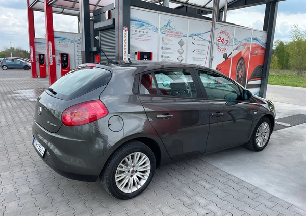 Fiat Bravo cena 15900 przebieg: 260911, rok produkcji 2009 z Sępólno Krajeńskie małe 562